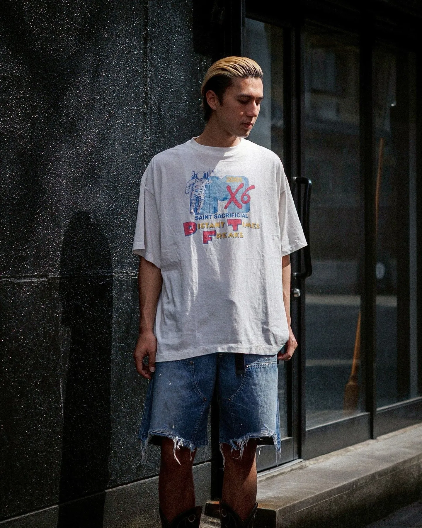 SAINT Mxxxxxx × Sean Wotherspoon SW_SS TEE/ASTRO/WHT SW joint retro enzyme-washed old tee Astronaut distressed short-sleeved off-white S-XL Correct version Customized SW joint wash water label Original development Production without looking at pictures Printing pixel level restoration Handmade acrylic ready-made clothing graffiti ink